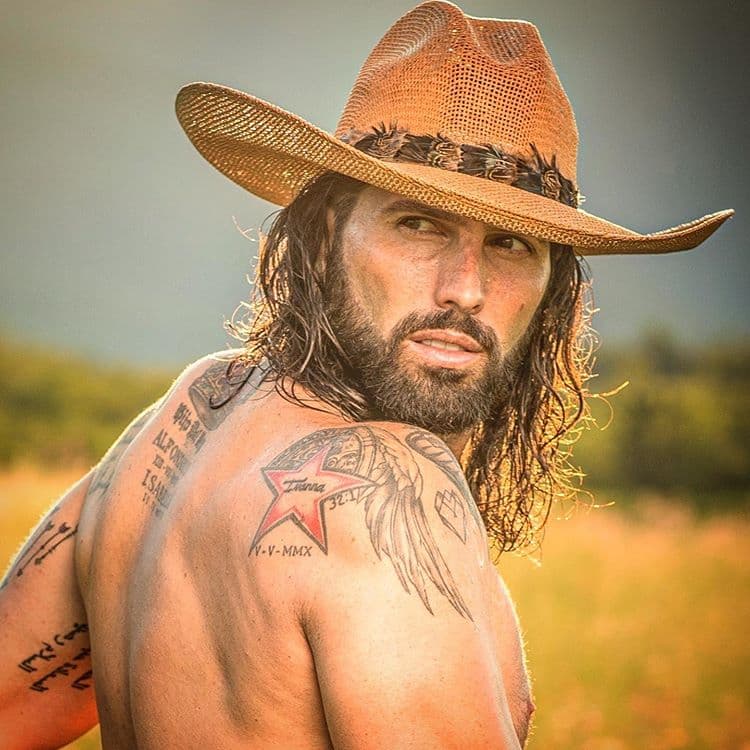 Poncho de Nigris explota contra su mamá por hablar mal de él