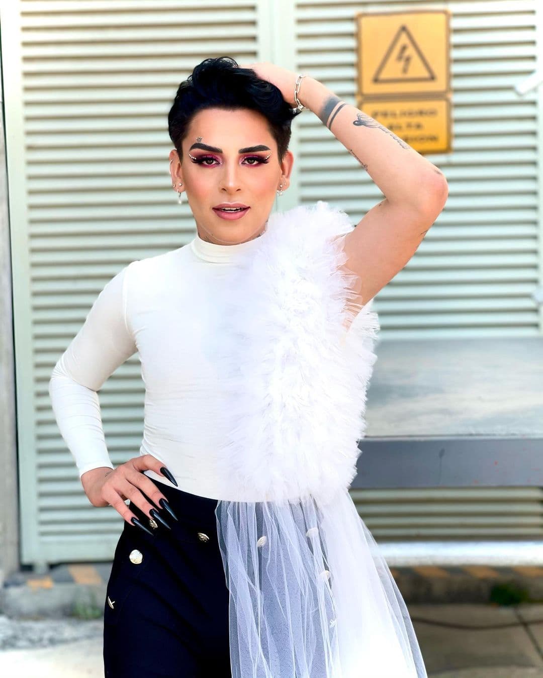 Kunno revela que ya no puede sonreír tras su lipo de papada